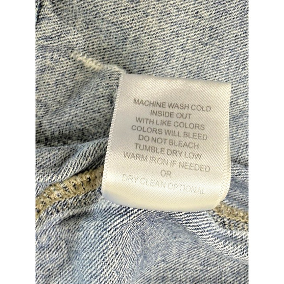 Bridge By Gly For Buckle Distressed Washed Denim Light Blue Jean Jacket Sz LARGE - Picture 13 of 16